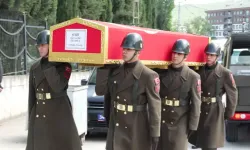 Şehit askerin cenazesi, ailesinin isteği üzerine 14 yıl sonra İstanbul’a nakledildi