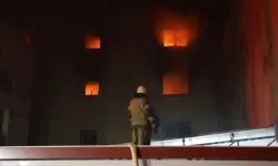 5 katlı ayakkabı imalathanesinde korkutan yangın