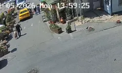 79 yaşındaki kadın geri manevra yapan taksinin altında kaldı