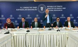 Afşinbey Eğitim Vakfı’ndan 39 öğrenciye yıllık 20 bin TL burs