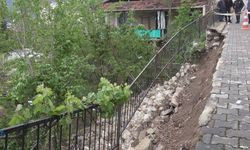Amasya’da 5 Katlı Binanın İstinat Duvarı Çöktü! Bina Boşaltıldı