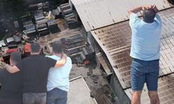 Antalya geri dönüşüm deposu küle döndü! Deposunun yanışını ağlayarak izledi