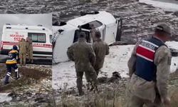 Ardahan'da askeri araç devrildi! 2 astsubay yaralandı