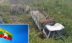 Bambu Taşıyan Kamyon Devrildi: 16 Ölü, 21 Yaralı