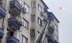 Market deposunda korkutan yangın: 11 kişi kurtarıldı
