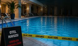 Eşiyle Tatildeydi… Havuzda Fenalaşarak Hayatını Kaybetti