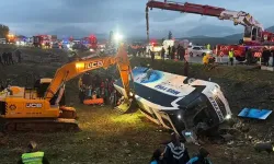 Feci otobüs kazasında ölen 3 kişinin kimlik tespiti yapıldı