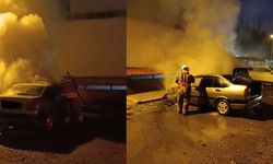 Hatay İskenderun’da Park Halindeki Otomobil Alev Alev Yandı