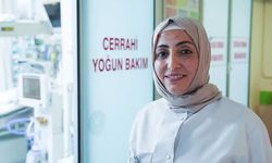 İzmir’de 'Yılın Hemşiresi' Seçilen Reyhan Çelik Kimdir, Hangi Hastanede Çalışıyor?