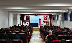 Kahramanmaraş Çocuk Hakları Komitesi lisede tanıtım yaptı