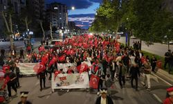 Kahramanmaraş'ta 19 Mayıs fener alayı yapıldı!