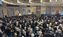 Kahramanmaraş’ta Bayram Coşkusu: Abdulhamithan Camisi Doldu Taştı