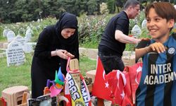 Kahramanmaraş'ta en hüzünlü Anneler Günü! Bayram Nabi'nin annesi mezar başında