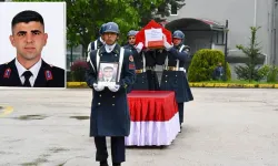 Kalp krizinden ölen ilçe jandarma komutanı Oğuzhan Varol, askeri törenle uğurlandı