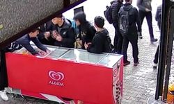 Lise öğrencileri dondurmaları çalıp montlarına gizledi