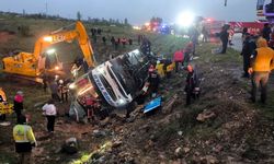 Malatya'da yolcu otobüsü şarampole devrildi! 4 ölü, 15 yaralı