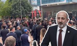 Milletvekili Ali Öztunç CHP Genel Merkezi önünde yaşananlara tepki gösterdi