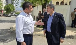 Milletvekili Debgici Cuma namazı sonrası vatandaşla buluştu