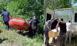 Nehirde bir erkeğe ait cansız beden bulundu