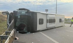 Yolcu otobüsü devrildi: 25 yaralı!