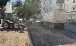 Pazarcık'ta asfalt seferberliği; üç caddede çalışmalar başladı