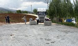 Çağlayancerit Akdere Mahallesi'nde kilit parke çalışması tamamlandı