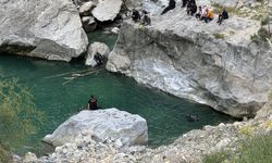 Kahramanmaraş'ta Ceyhan Nehri'nde arama çalışmaları yarına ertelendi