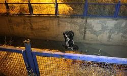 Motosikletle Dereye Uçan Kadın Öldü
