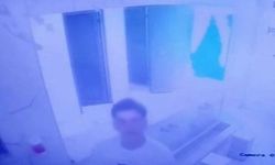 Önce süslendiler, sonra hırsızlık yaptılar: O anlar kamerada