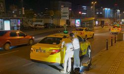 Taksi şoförüne yolcu saldırısı: Ağır yaralanan taksici kalp krizi geçirdi