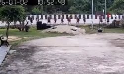 11 yaşındaki çocuk kamyonetle keşişlerin arasında daldı: 8 ölü, 18 yaralı