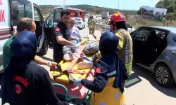 2 otomobilin karıştığı kazada 1'i çocuk 2 kişi yaralandı