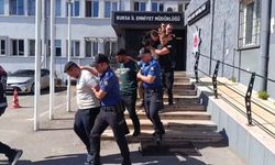 2,5 ay boyunca "Polisiz" diyerek dolandırdılar, 100 milyonluk vurgunun ardından tatlı ikram ettiler