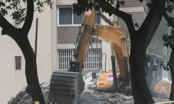 Depremlerde hayatını kaybedenlerin sayısı 4 bin 333'e yükseldi