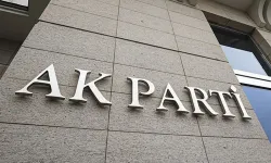 AK Parti'de İl Başkanı ile Belediye Başkanı İstifa Etti