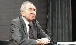 Altan Öymen'in Annesi Ve Babası Kimdir? Eşi Kimdir Çocukları Kim? Kızı Ve Oğlu Kimdir? Kardeşi Kimdir?