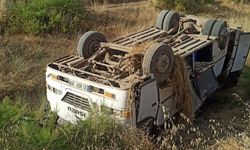 Amasya'da Tarım İşçilerini Taşıyan Minibüs Devrildi: 6’sı Çocuk, 16 Yaralı