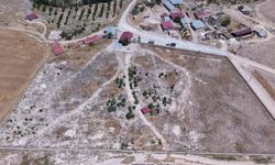 Büyükşehir, Elbistan İncecik Mahallesi'nde Mezarlık Yolunu Yeniliyor