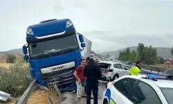 D100 Karayolunda Peş Peşe Zincirleme Kazalar: 1 Ölü, 12 Yaralı