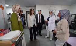 Engelsiz Yaşam Merkezi’nde özel bireylerin eserleri görücüye çıktı