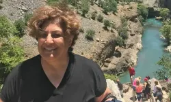 Evinin havuzunda boğulma tehlikesi geçiren kadın hastanede hayatını kaybetti