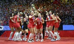 Filenin Sultanları Şampiyon! Türkiye, Brezilya'yı 3-1 Yenerek VNL Kupasını Kazandı