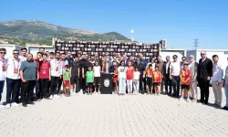 Galatasaray’dan Kahramanmaraş’a şampiyonluk kupalı anlamlı ziyaret