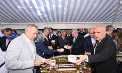 Kahramanmaraş'ta Gelenek Devam Etti: 5 Bin Kişiye Aşure Dağıtıldı
