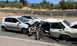 Kahramanmaraş’ta İki Otomobil Kafa Kafaya Çarpıştı, 2 Yaralı