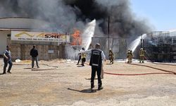 Kahramanmaraş'ta korkutan iş yeri yangını