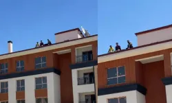 Kahramanmaraş'ta Maaşlarını Alamadıklarını İddia Eden İşçiler Çatıya Çıktı