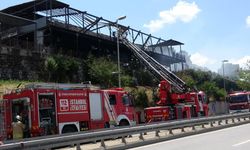 Korkutan yangın: Restoran kullanılamaz hale geldi