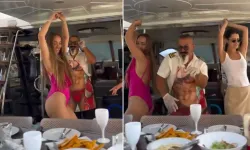 Tepki Çeken Kaptan Bu Kez de Turistlerle Dans Etti