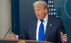 Trump: Bana Suikast Düzenlenirse İran Yerle Bir Edilecek